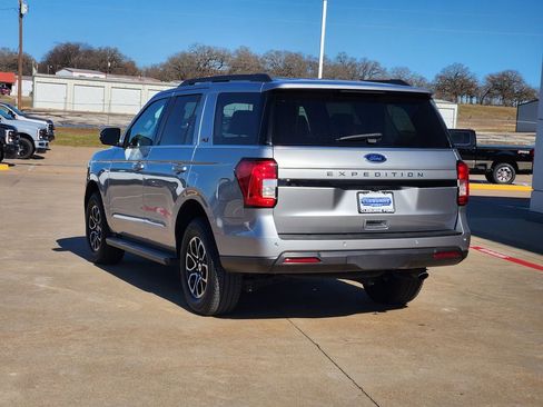 Certified 2024 Ford Expedition XL image 5