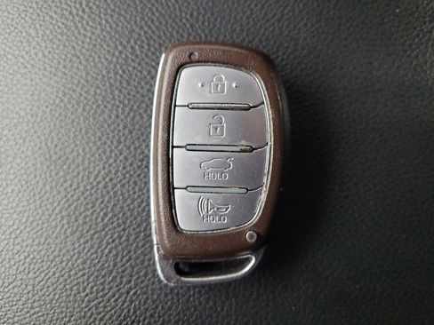 Used 2020 Hyundai Elantra Sport w/ Premium Package 02 FWD image 32
