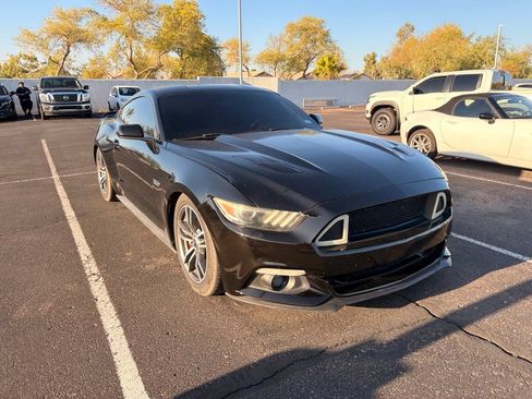 Used 2015 Ford Mustang GT RWD image 4