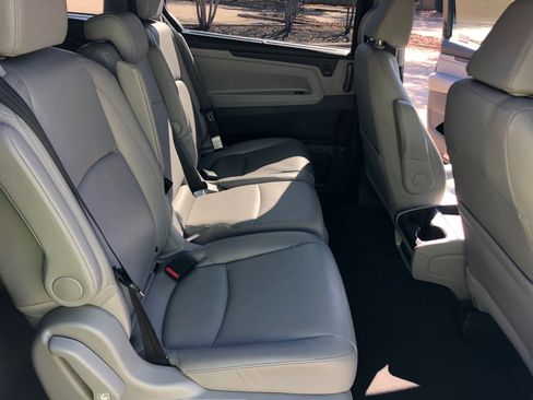 Used 2019 Honda Odyssey EX-L image 18