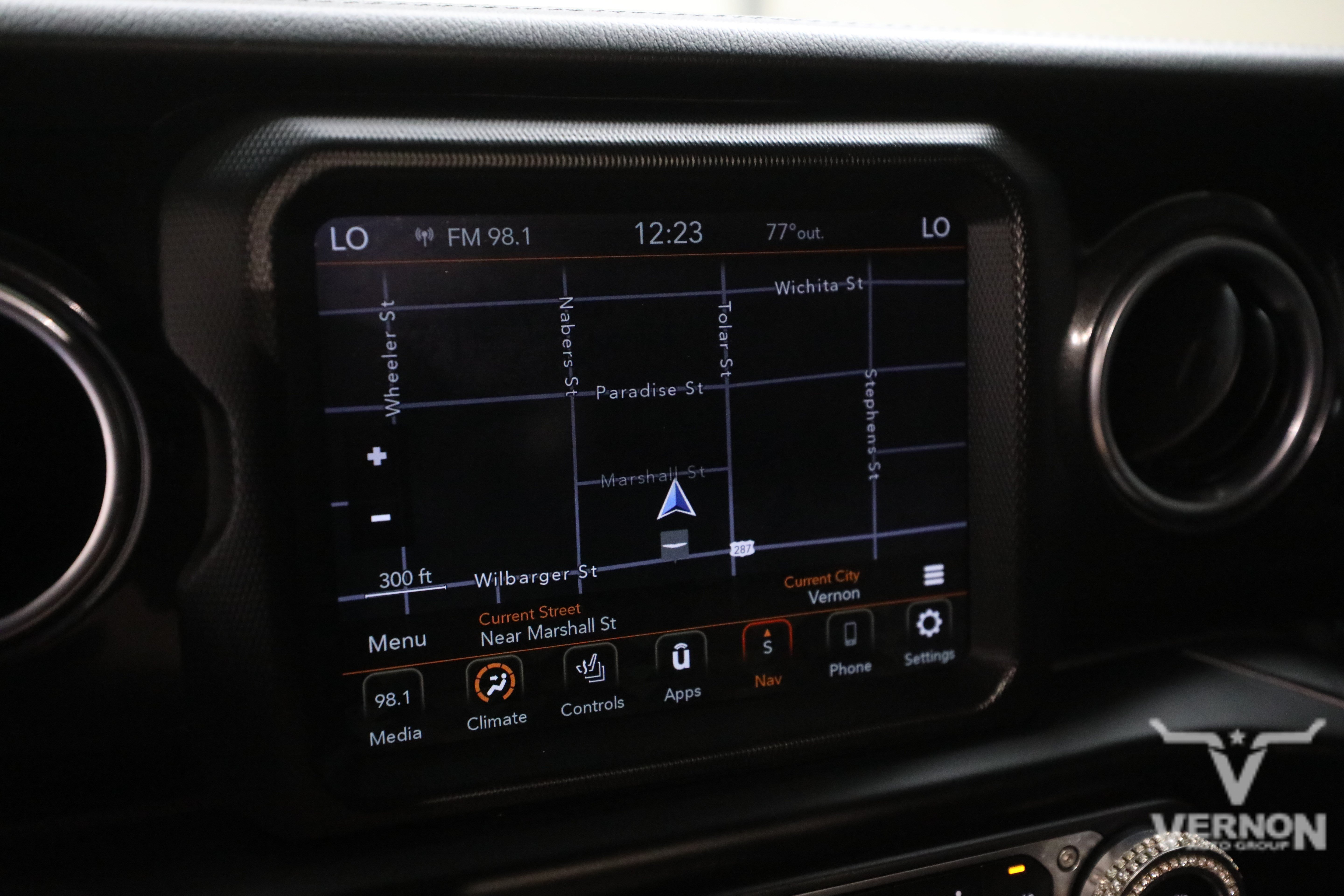 Used 2020 Jeep Wrangler Unlimited Sahara AWD/4WD image 29