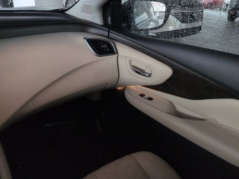 Certified 2024 Nissan Murano Platinum w/ Cargo Package FWD image 17