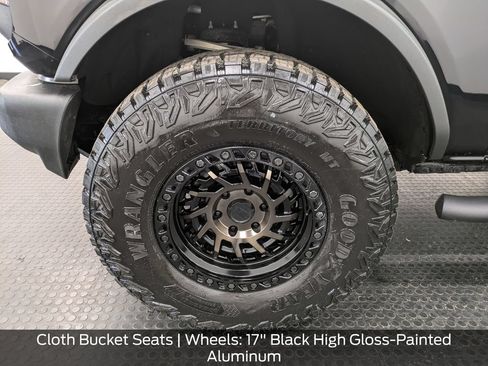 Used 2022 Ford Bronco 2-Door w/ Sasquatch Package AWD/4WD image 9