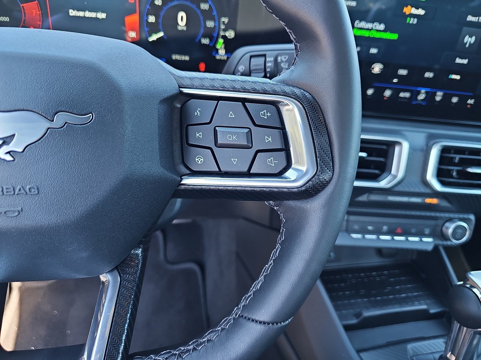 Used 2024 Ford Mustang Premium RWD image 17