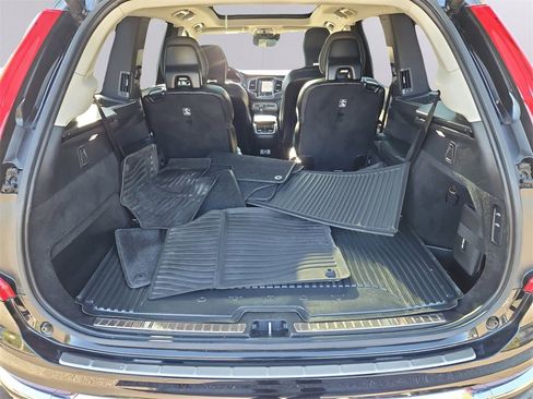 Used 2022 Volvo XC90 T6 Inscription w/ Advanced Package image 38