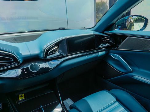 Used 2024 Ferrari Purosangue image 77