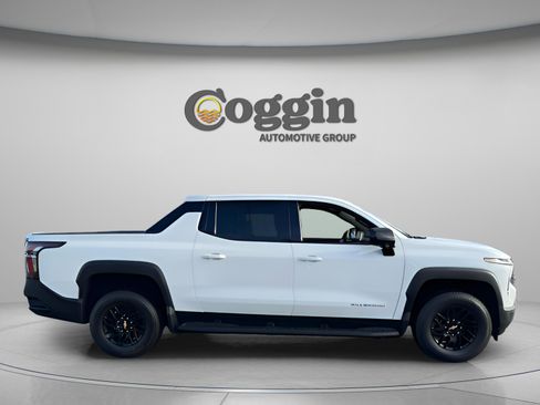 New 2026 Chevrolet Silverado EV LT image 4