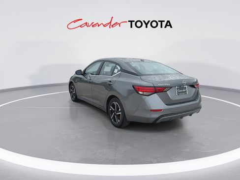 Used 2025 Nissan Sentra SV FWD image 6