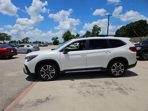 Used 2024 Subaru Ascent Limited w/ Technology Package image 5