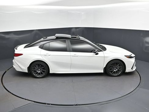 Used 2025 Toyota Camry XSE FWD image 35