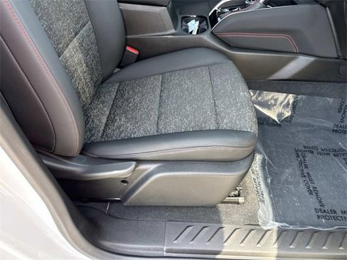 Used 2023 Chevrolet Colorado Z71 w/ Z71 Convenience Package 2 image 14