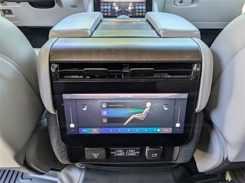 Used 2022 Jeep Grand Wagoneer Series I w/ Flexible Seating Group image 16