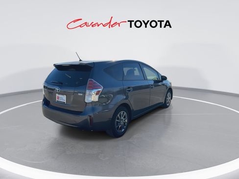 Certified 2017 Toyota Prius V Two image 8