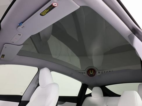 Used 2026 Tesla Model Y Long Range image 13