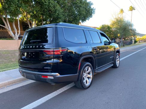 Used 2022 Jeep Wagoneer Series II image 5