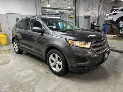 Used 2018 Ford Edge SE image 11