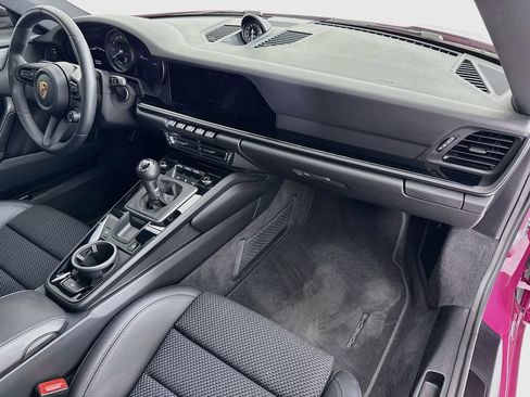 Certified 2023 Porsche 911 Carrera T RWD image 28