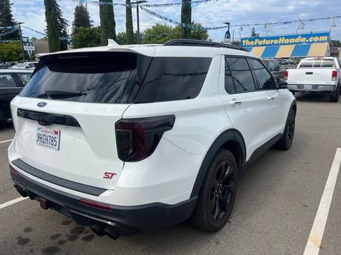 Used 2020 Ford Explorer ST w/ ST High-Performance Pack AWD/4WD image 6