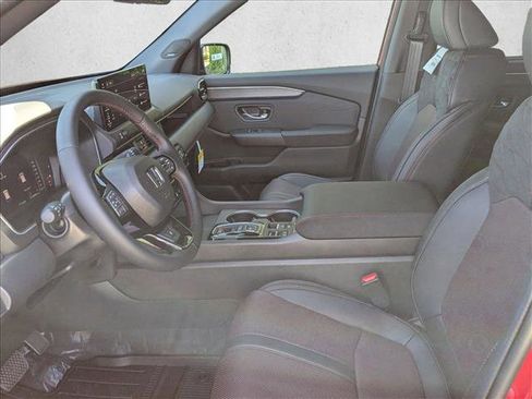 New 2026 Honda Pilot Black Edition image 4