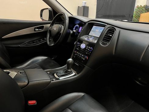Used 2017 INFINITI QX50 AWD image 15