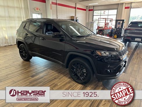 New 2026 Jeep Compass Latitude image 6