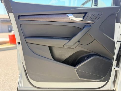 Certified 2023 Audi Q5 2.0T Premium w/ Convenience Package image 13
