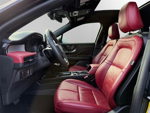 Used 2024 Lincoln Corsair Reserve w/ Equipment Group 201A image 9