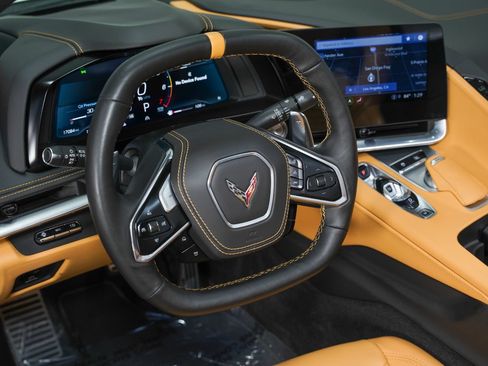 Used 2023 Chevrolet Corvette Stingray Premium Conv w/ Z51 Performance Package RWD image 40