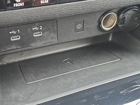 Used 2025 Mitsubishi Outlander SE FWD image 28