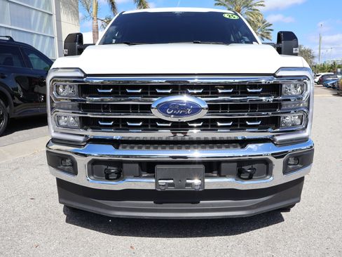 Used 2025 Ford F350 Lariat image 11