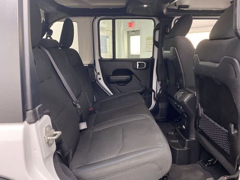 Used 2024 Jeep Wrangler Unlimited Rubicon 4xe image 18