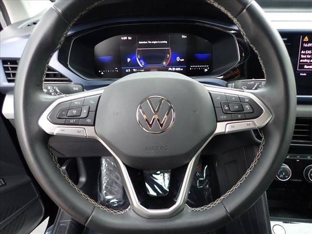 Used 2023 Volkswagen Taos SE AWD/4WD image 13