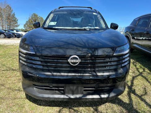 New 2026 Nissan Kicks SV w/ Cold Weather Package image 2