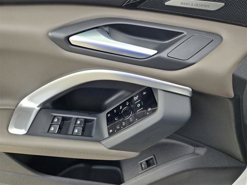 New 2025 Audi Q5 Premium Plus image 18