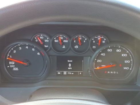 Used 2025 Chevrolet Silverado 1500 Custom image 13