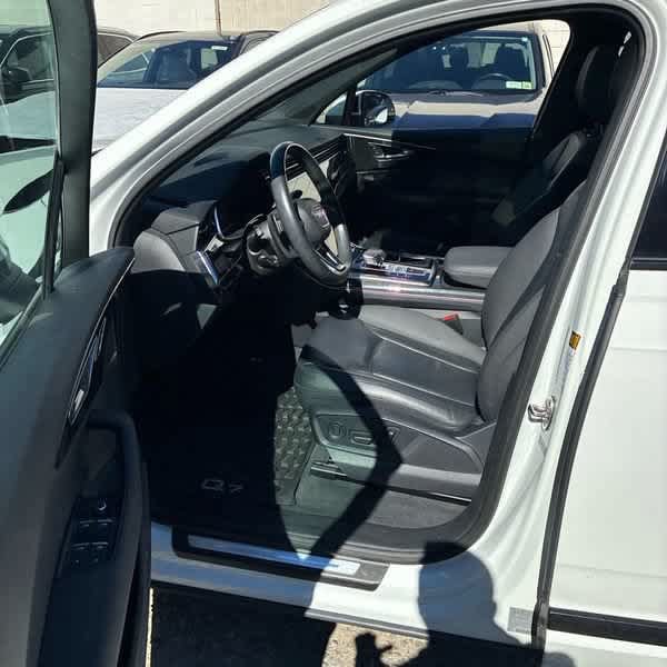 Used 2020 Audi Q7 3.0T Premium Plus AWD/4WD image 9