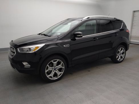 Used 2017 Ford Escape Titanium w/ Equipment Group 301A AWD/4WD image 2