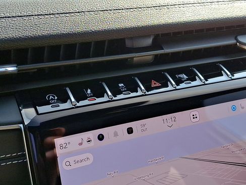 Certified 2025 Jeep Grand Cherokee L Limited w/ Trailer Tow Package image 27