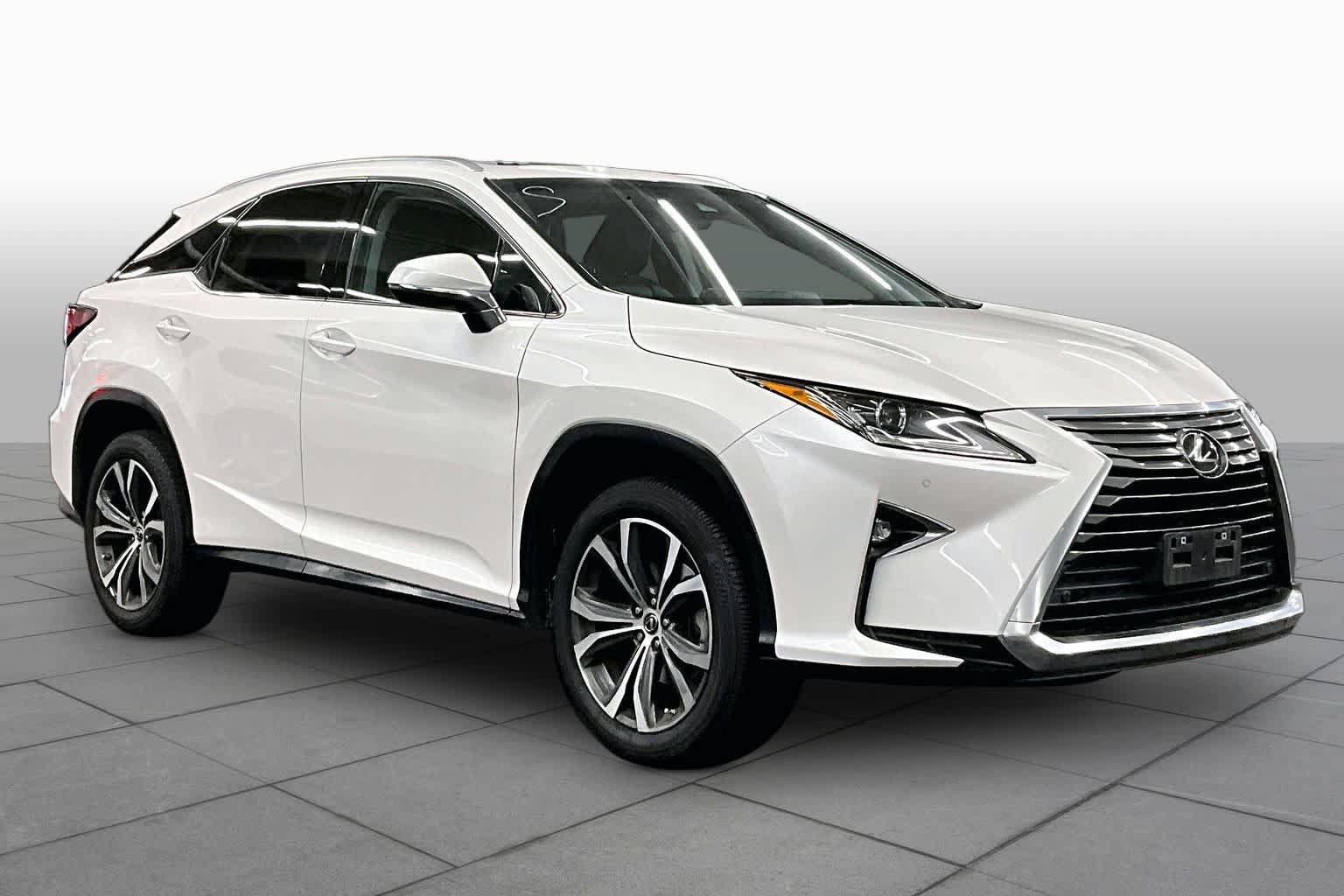 Used 2018 Lexus RX 350 FWD w/ Premium Package image 2