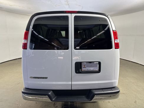 Used 2024 Chevrolet Express 3500 LT w/ LT Preferred Equipment Group image 33