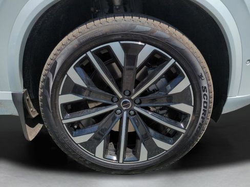 New 2026 Volvo XC90 T8 Plus w/ Protection Package Premier AWD/4WD image 25
