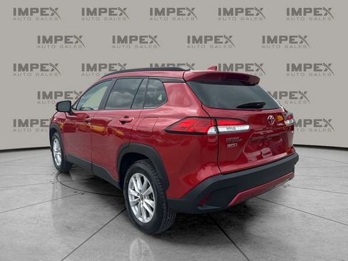Used 2023 Toyota Corolla Cross LE FWD image 3