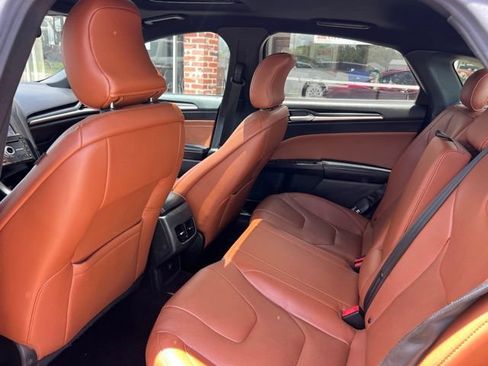 Used 2019 Ford Fusion Titanium AWD/4WD image 22