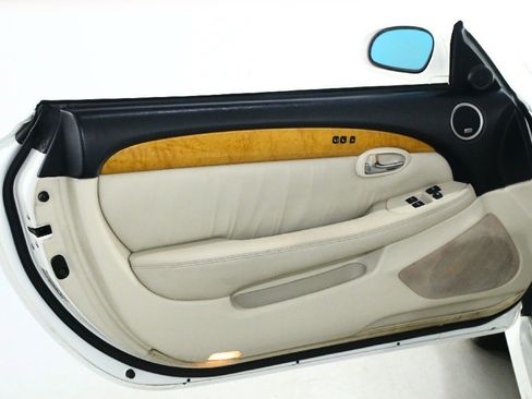 Used 2003 Lexus SC 430 Convertible image 21