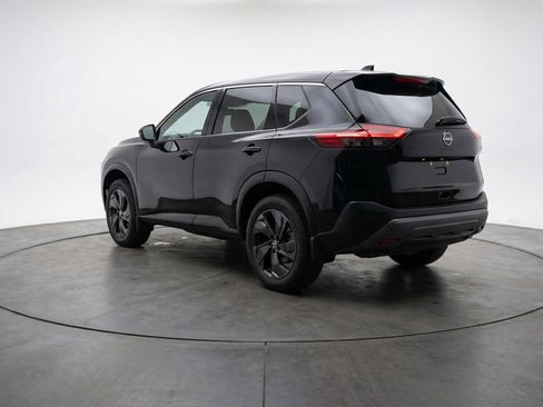 Used 2025 Nissan Rogue SV FWD image 6