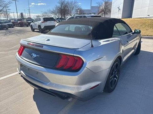 Used 2021 Ford Mustang Premium image 3