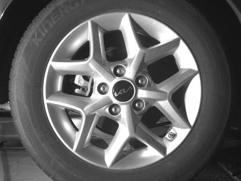 Used 2025 Kia Soul LX w/ LX Technology Package FWD image 22