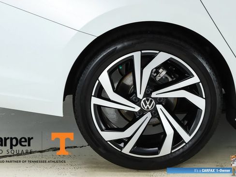 Used 2025 Volkswagen Jetta SEL FWD image 51