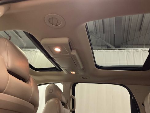 Used 2013 GMC Acadia Denali image 38