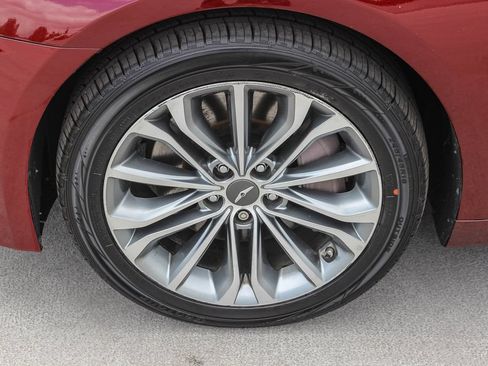 Used 2017 Genesis G80 3.8 RWD image 10